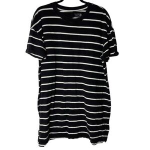 Black and White Striped T-Shirt Dress Size 2XL‎